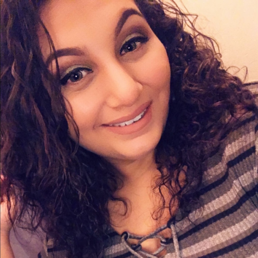 Meet your Posher, Bianca